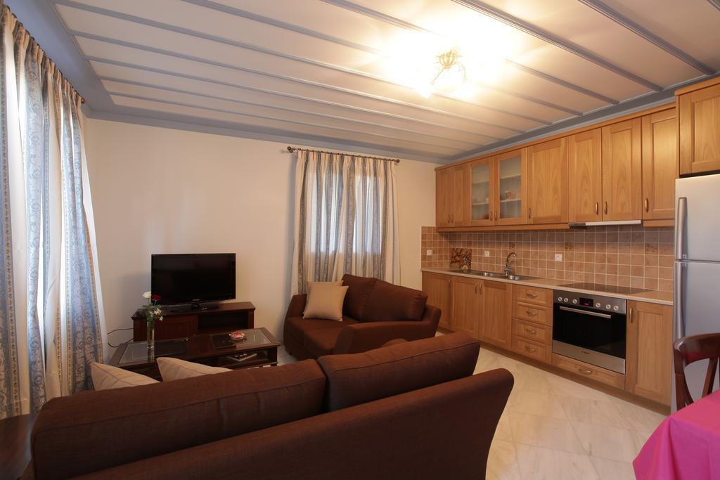 Avgerinos Hotel Kampochora  Habitación foto